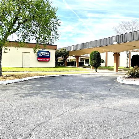 Americas Best Value Inn - Wilson Exterior foto