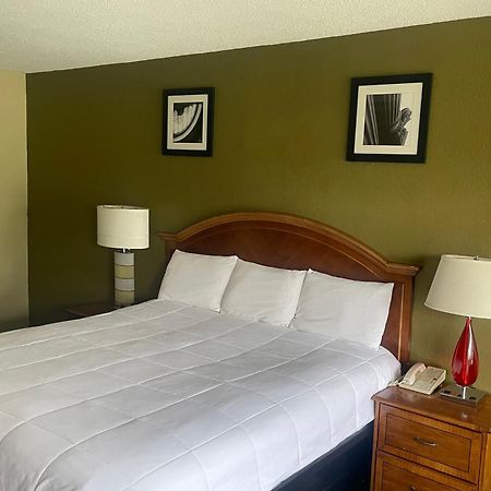 Americas Best Value Inn - Wilson Exterior foto